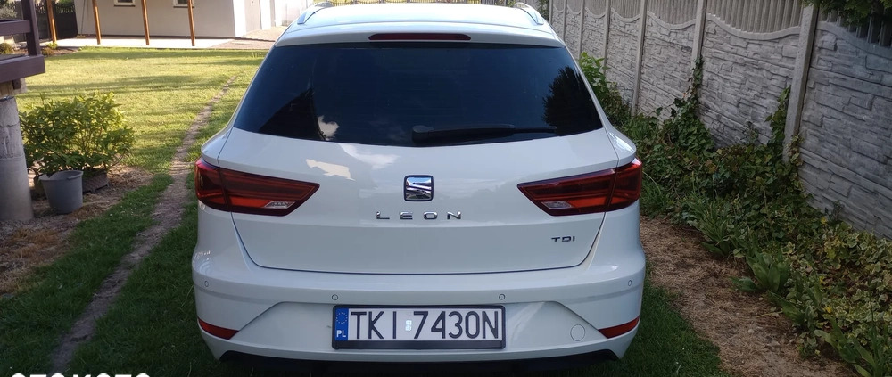 Seat Leon cena 55000 przebieg: 120000, rok produkcji 2017 z Kielce małe 529